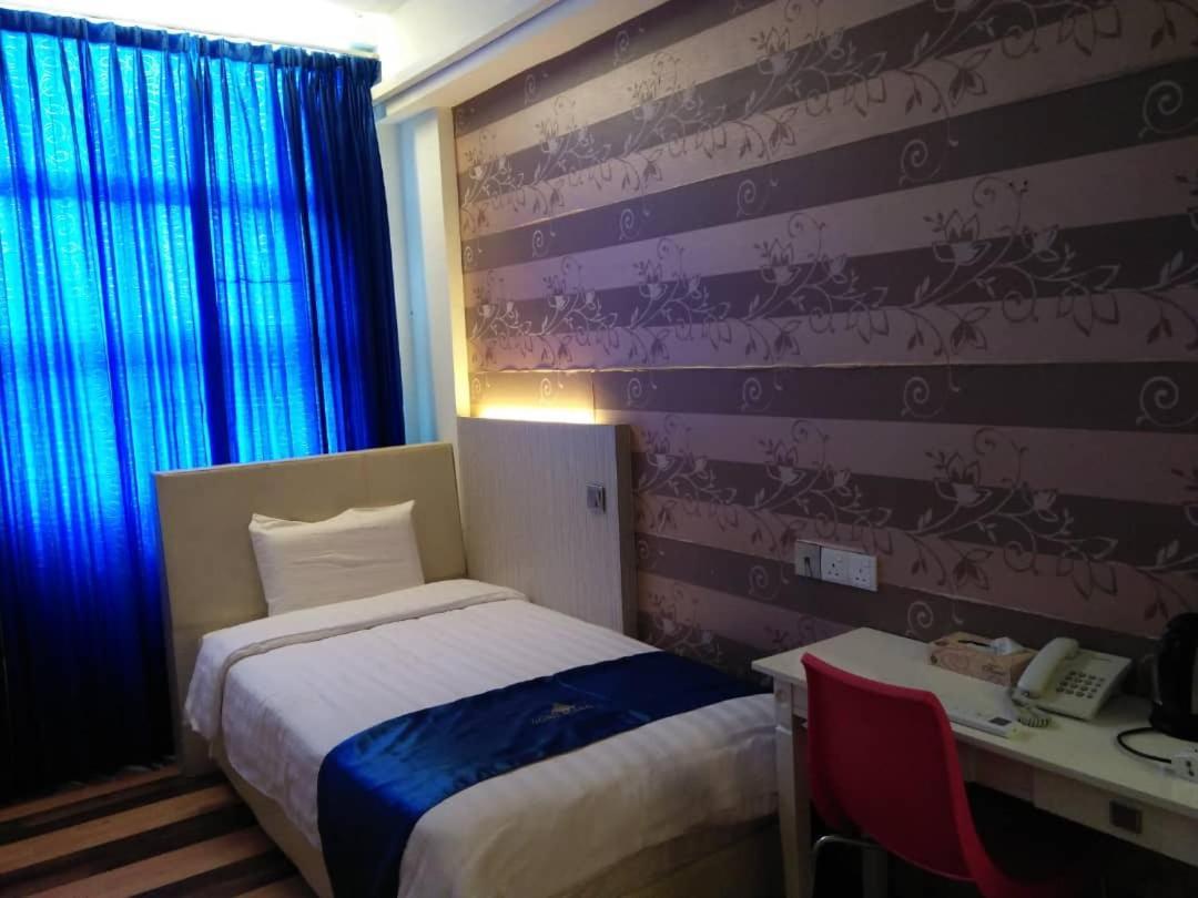 4Orty Inn Bintulu Exterior photo