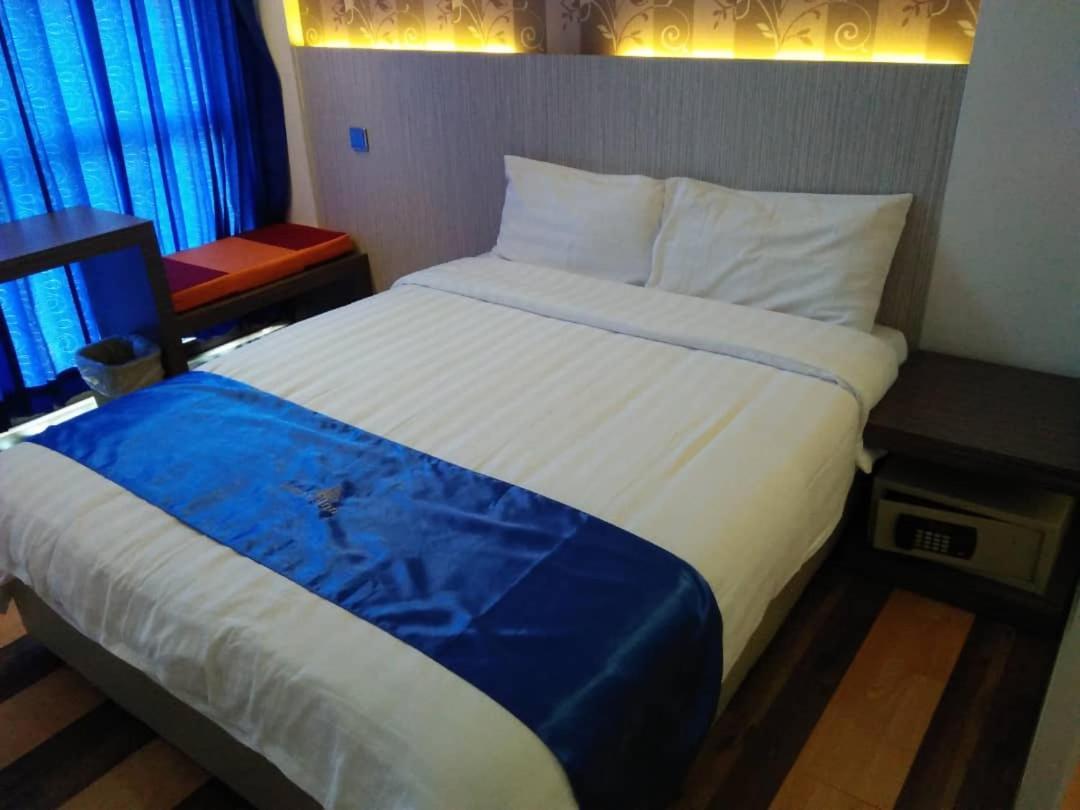 4Orty Inn Bintulu Exterior photo